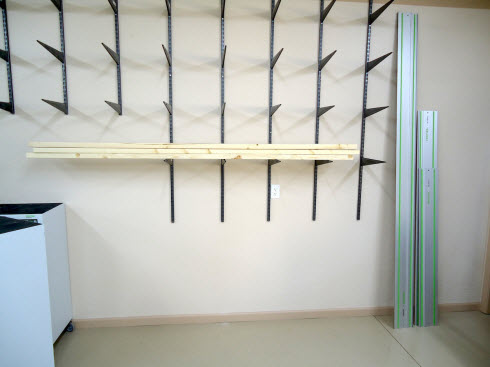 wall lumber rack