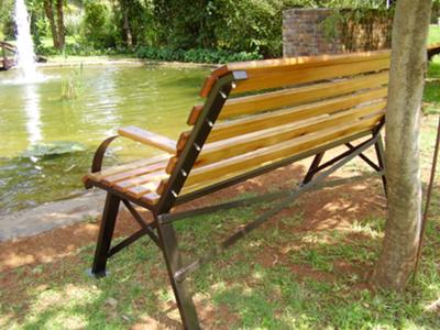 garden bench side